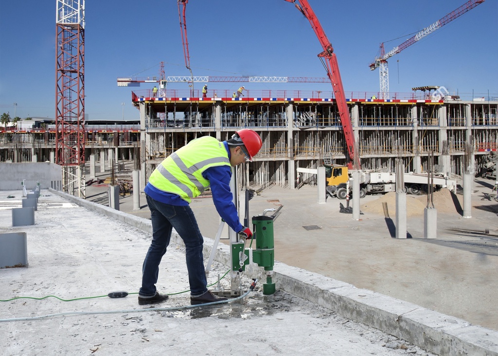 Wet drilling motor DMP-352